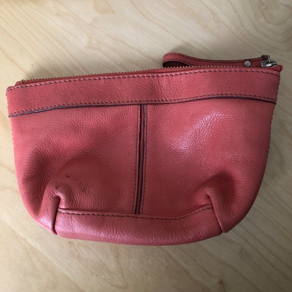 Fossil Peach Pink Leather Wristlet - Picture 8 of 8